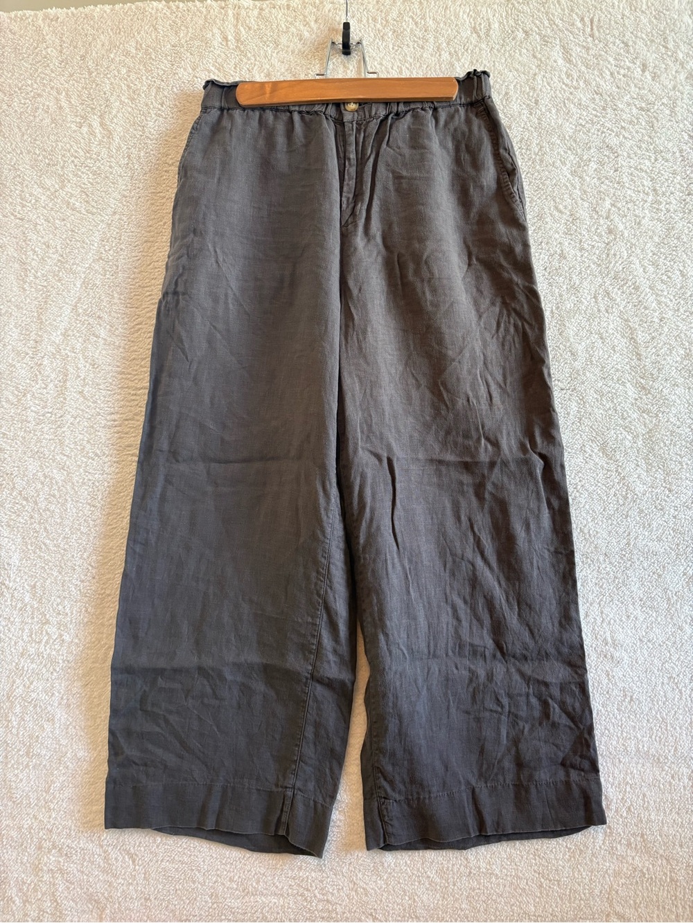 Faherty Women’s Monterey Linen Pant Wide Leg Crop Washed Black/Dark Grey Small